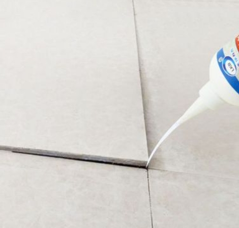 景宁瓷砖空鼓维修公司分享卫生间瓷砖脱落的原因可能有以下几点